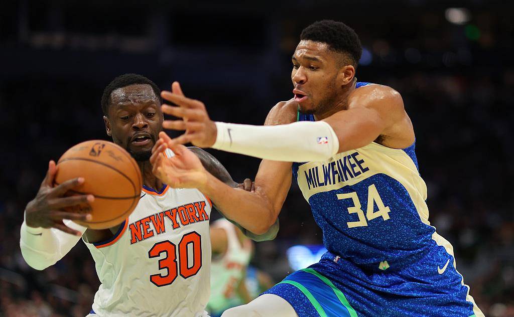 开云体育中国-喷火队射手手感火热，连续命中三分球的简单介绍