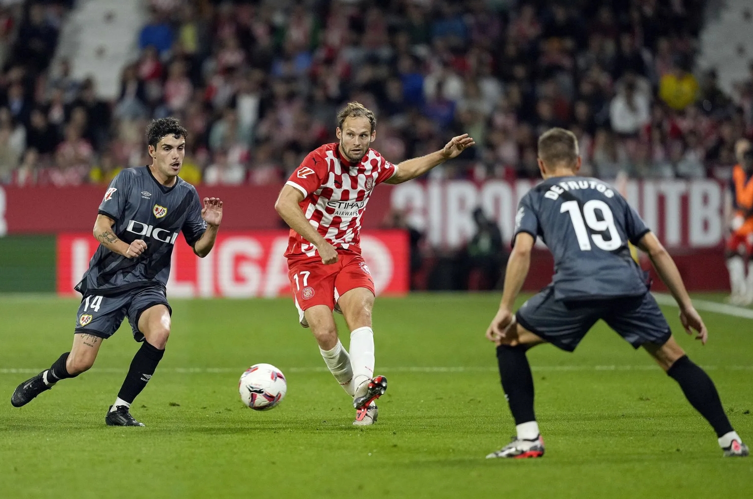 巴列卡诺中场名将复出,球队获得强力支持的简单介绍 巴列卡诺中场名将复出,球队获得强力支持的简单介绍