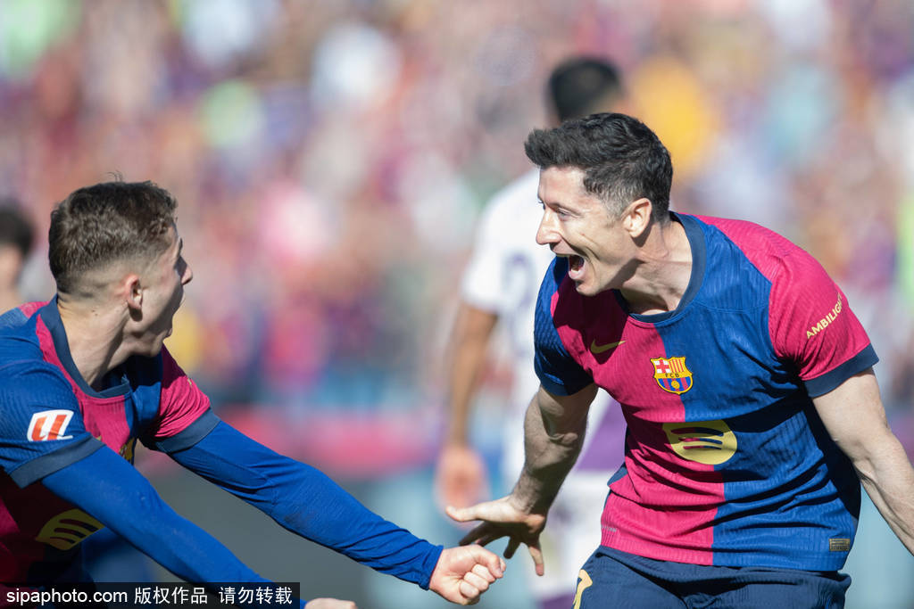 包含惊喜调整：巴塞罗那世俱杯大名单公布的词条