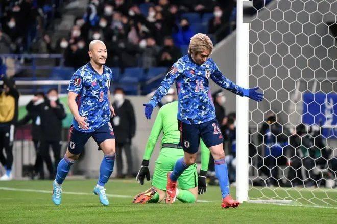 包含爆冷收获奖牌，劲敌震惊现场的词条