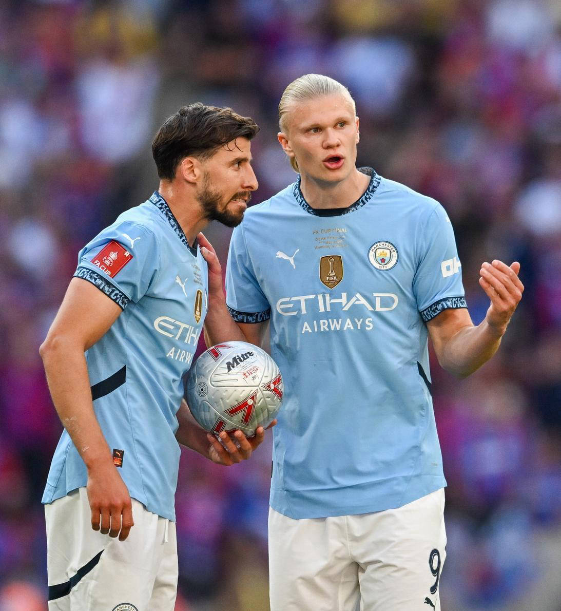 开云官网-曼城主场大胜，继续追赶领头羊切尔西