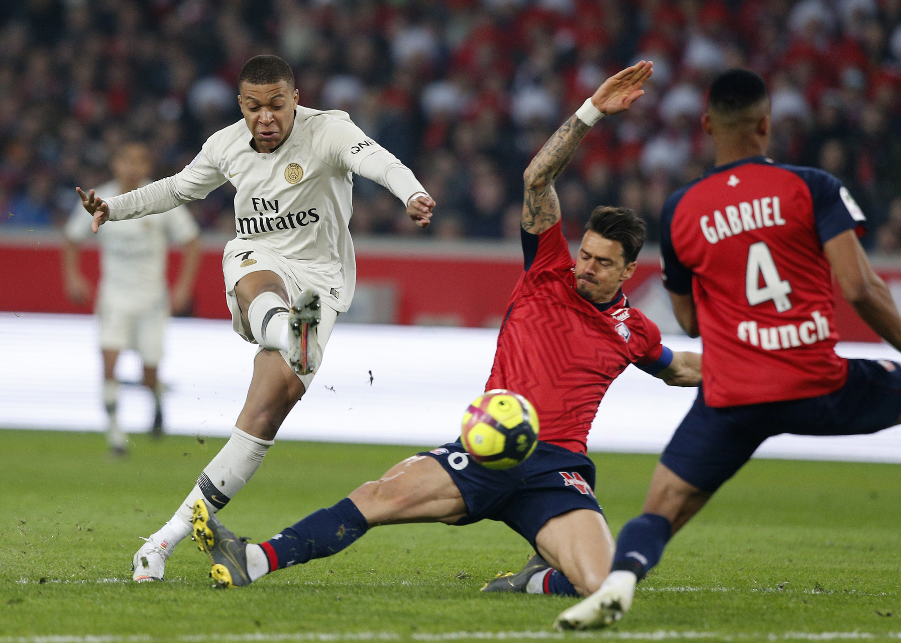 欧预赛淘汰赛开启序幕,球队实力角逐一触即发的简单介绍 欧预赛淘汰赛开启序幕,球队实力角逐一触即发的简单介绍