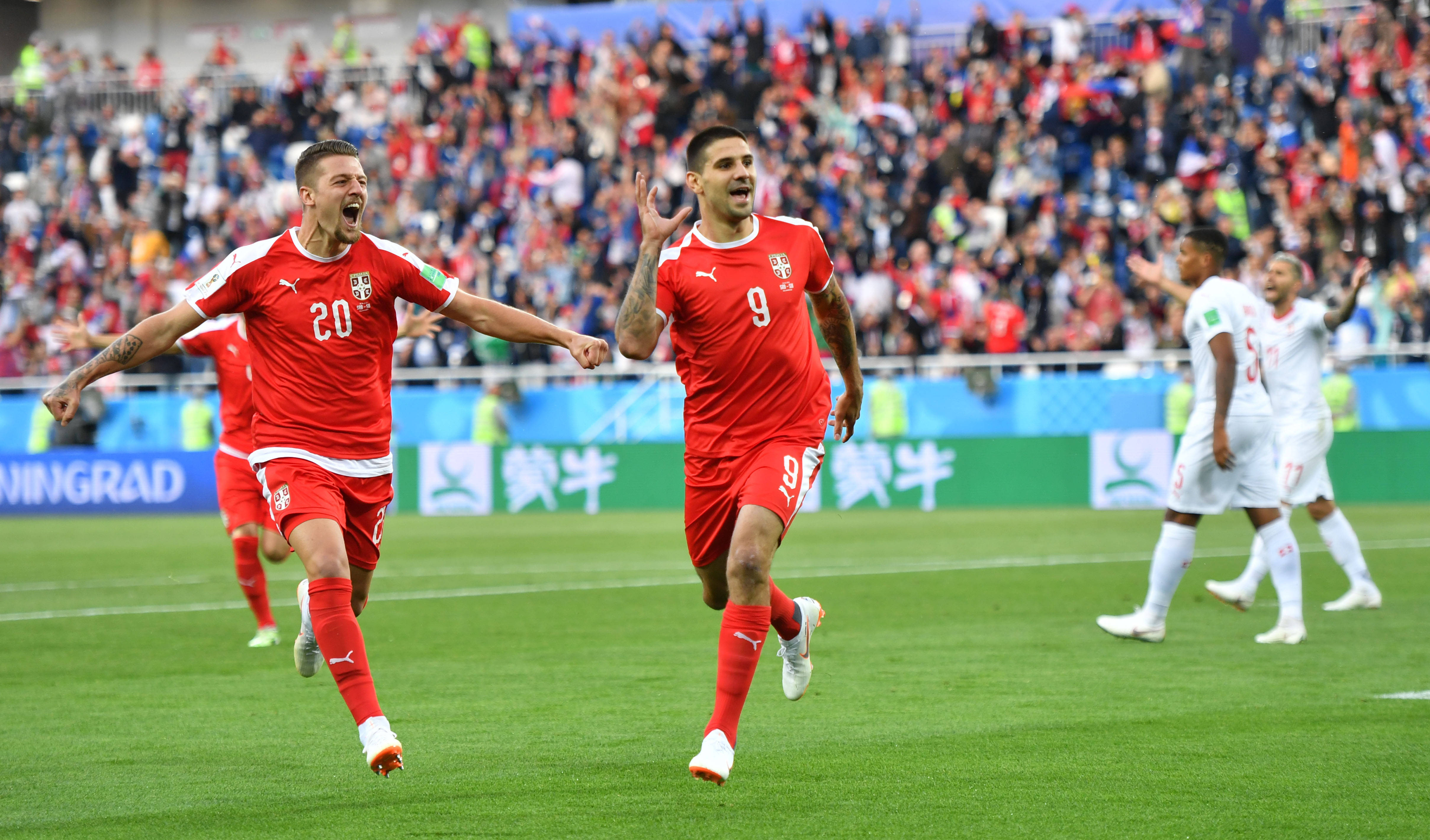 施密特终结连败，沙尔克主场战胜莱比锡