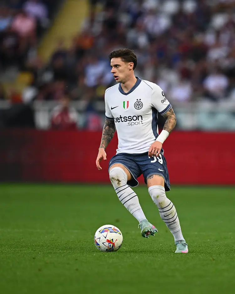 都灵客场落败中场核心遭遇禁赛的简单介绍 都灵客场落败中场核心遭遇禁赛的简单介绍