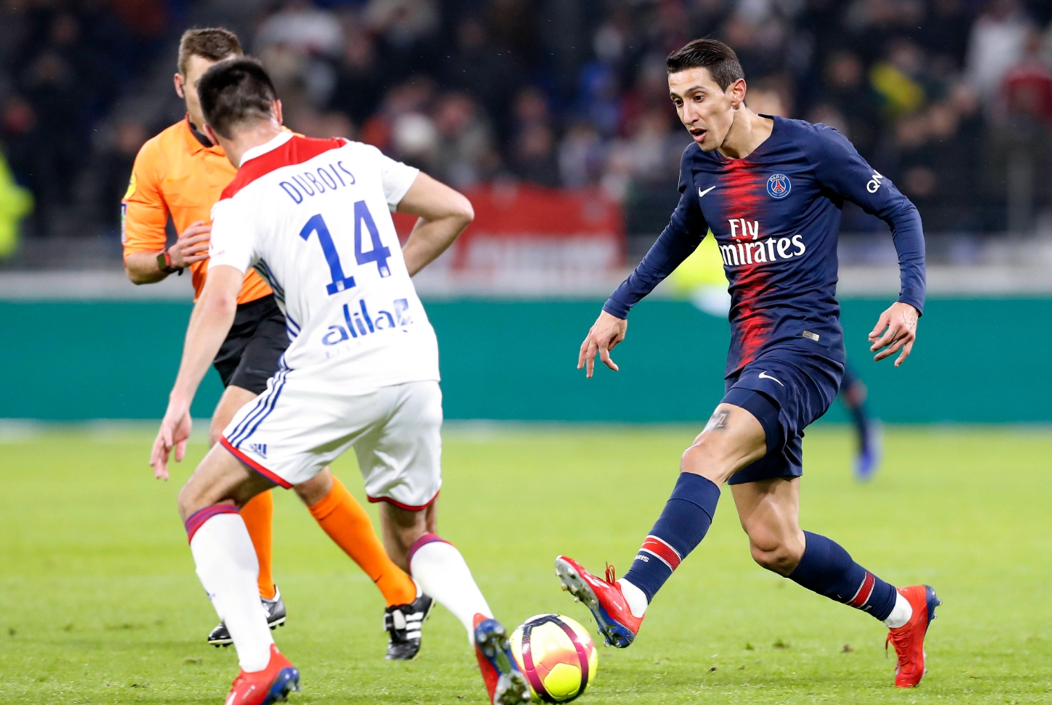 里昂客场大胜,实力雄厚表现稳固的简单介绍 里昂客场大胜,实力雄厚表现稳固的简单介绍