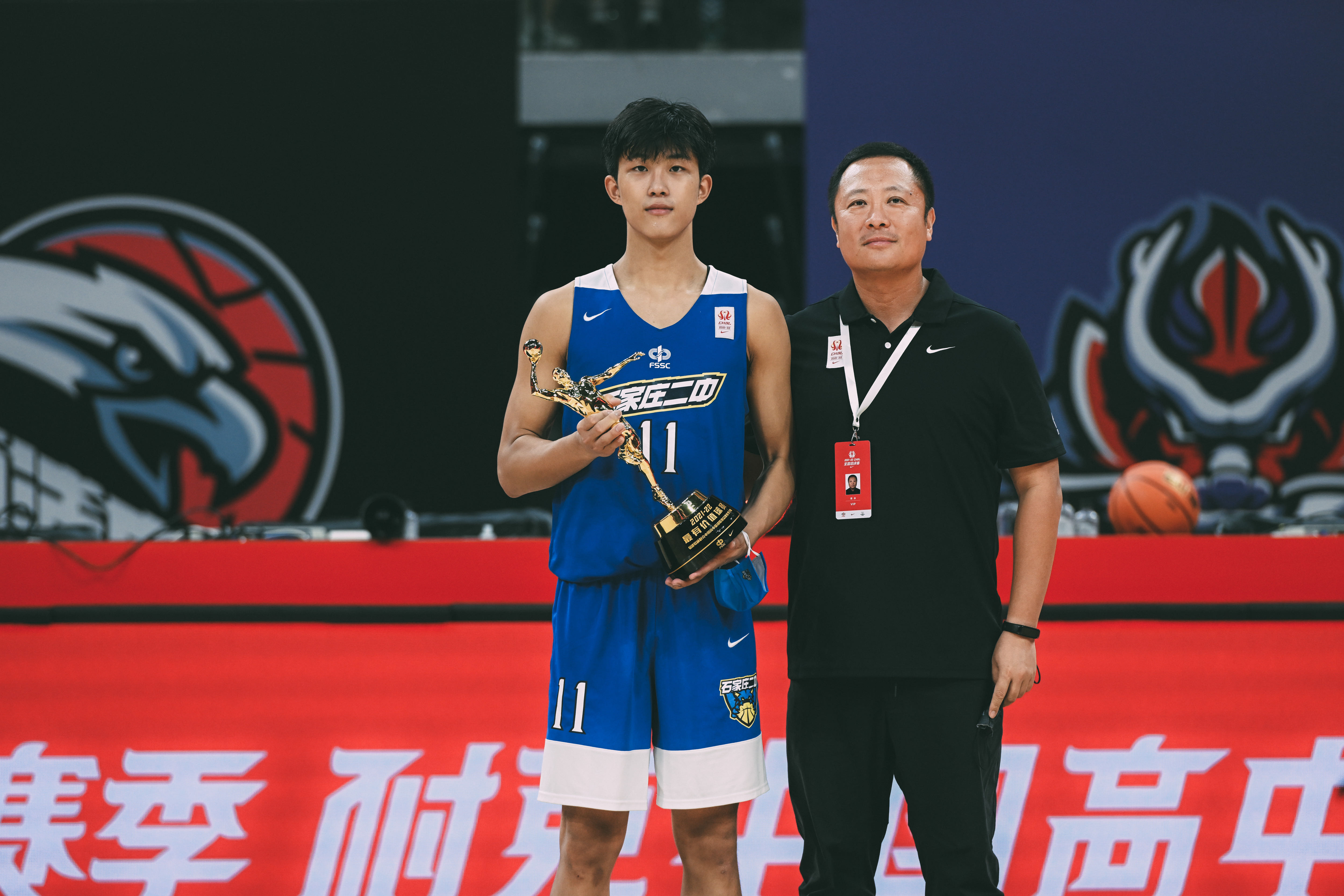 巴西选手披荆斩棘，夺得冠军