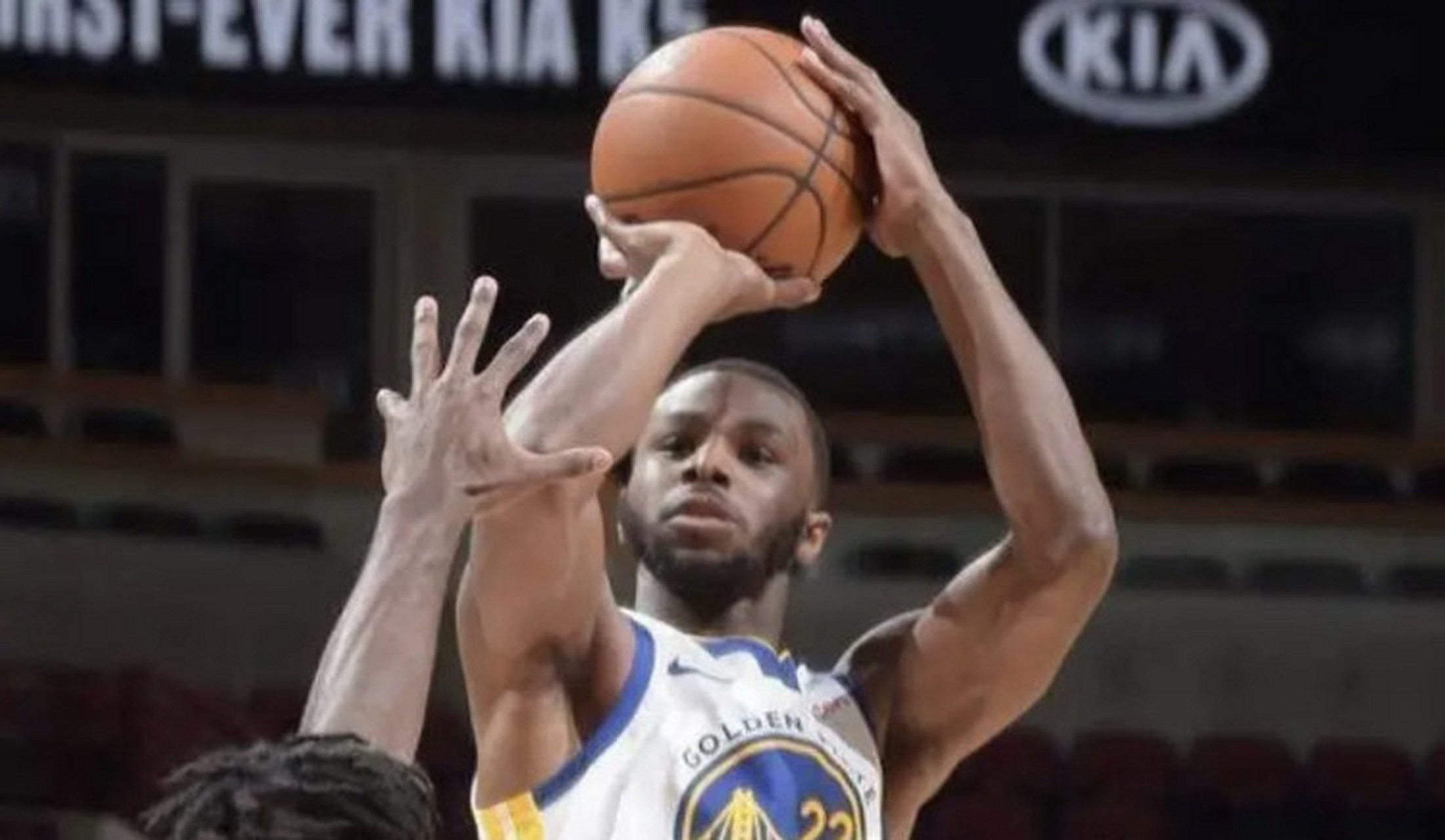 关于罗马主帅战术奇特，引发球迷热议的信息