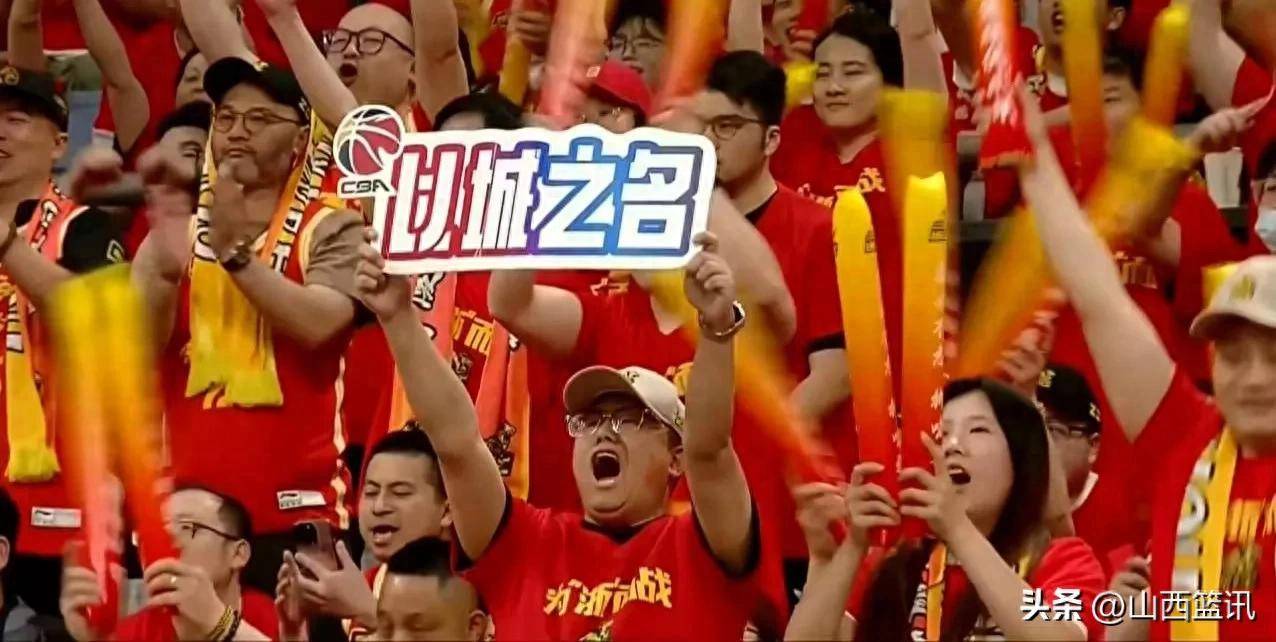 球队合作默契,连续得分领先 球队合作默契,连续得分领先