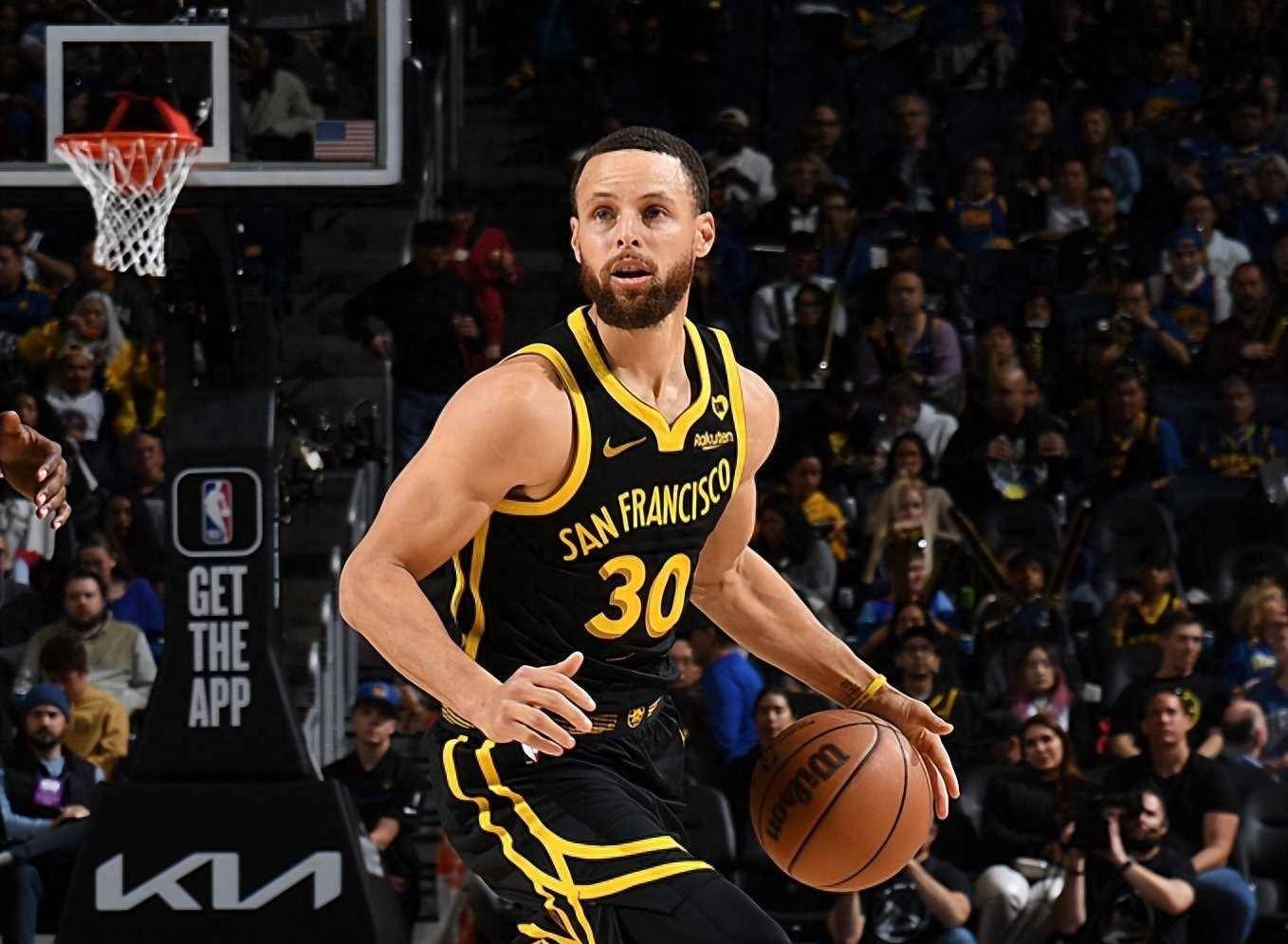 阿尔克马尔力挫对手，再胜一仗