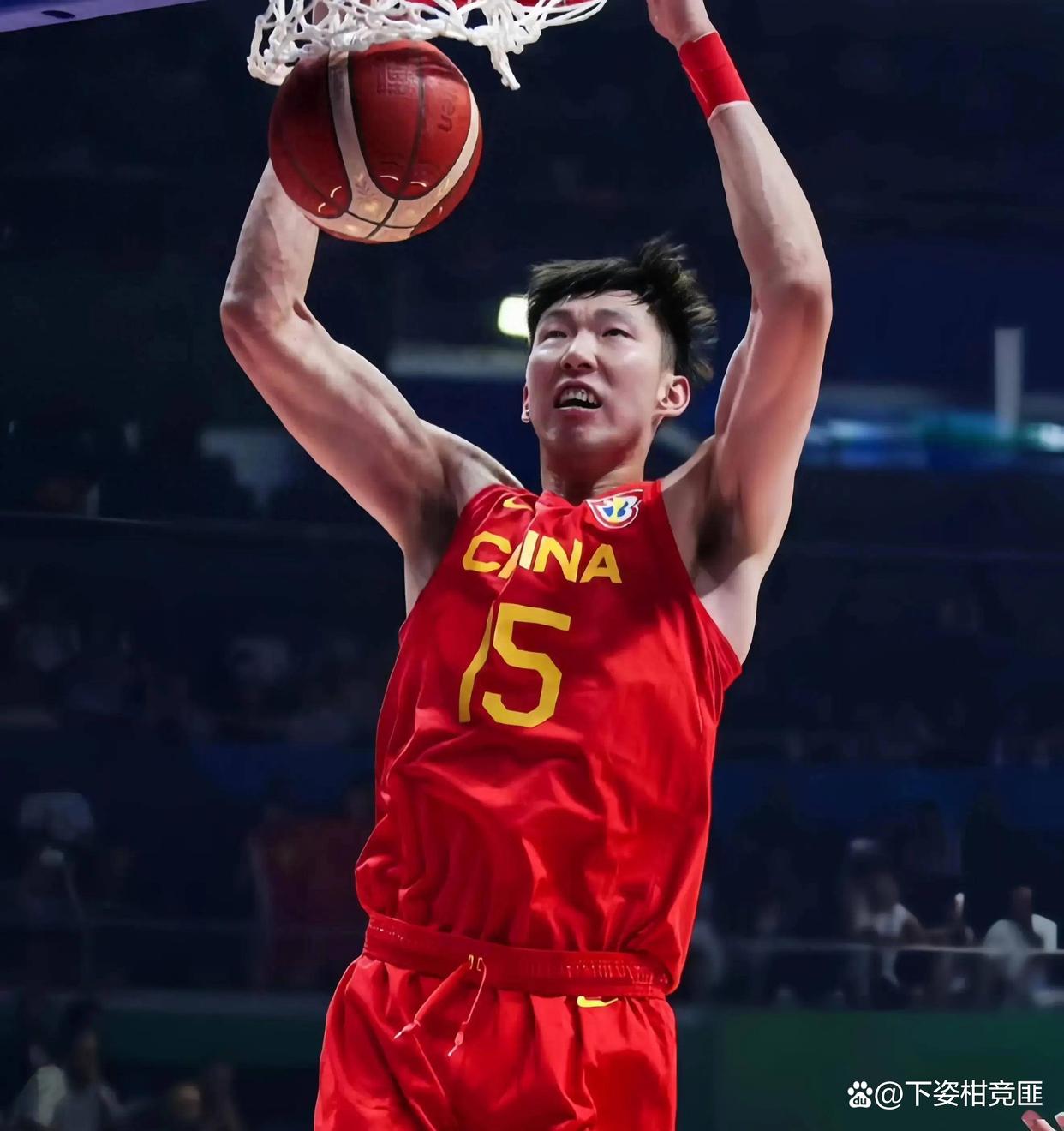 比赛中球队经过艰苦卓绝的拼搏,最终夺冠 比赛中球队经过艰苦卓绝的拼搏,最终夺冠