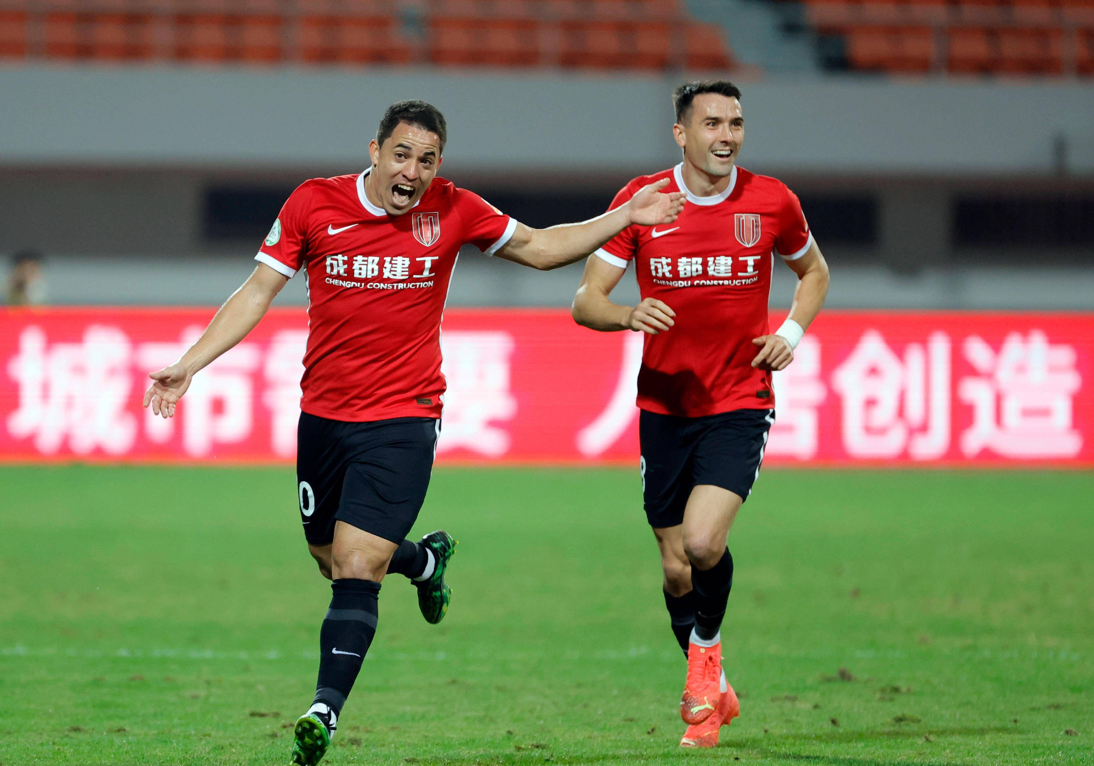 开云平台-化解危机，球队整体发挥优秀