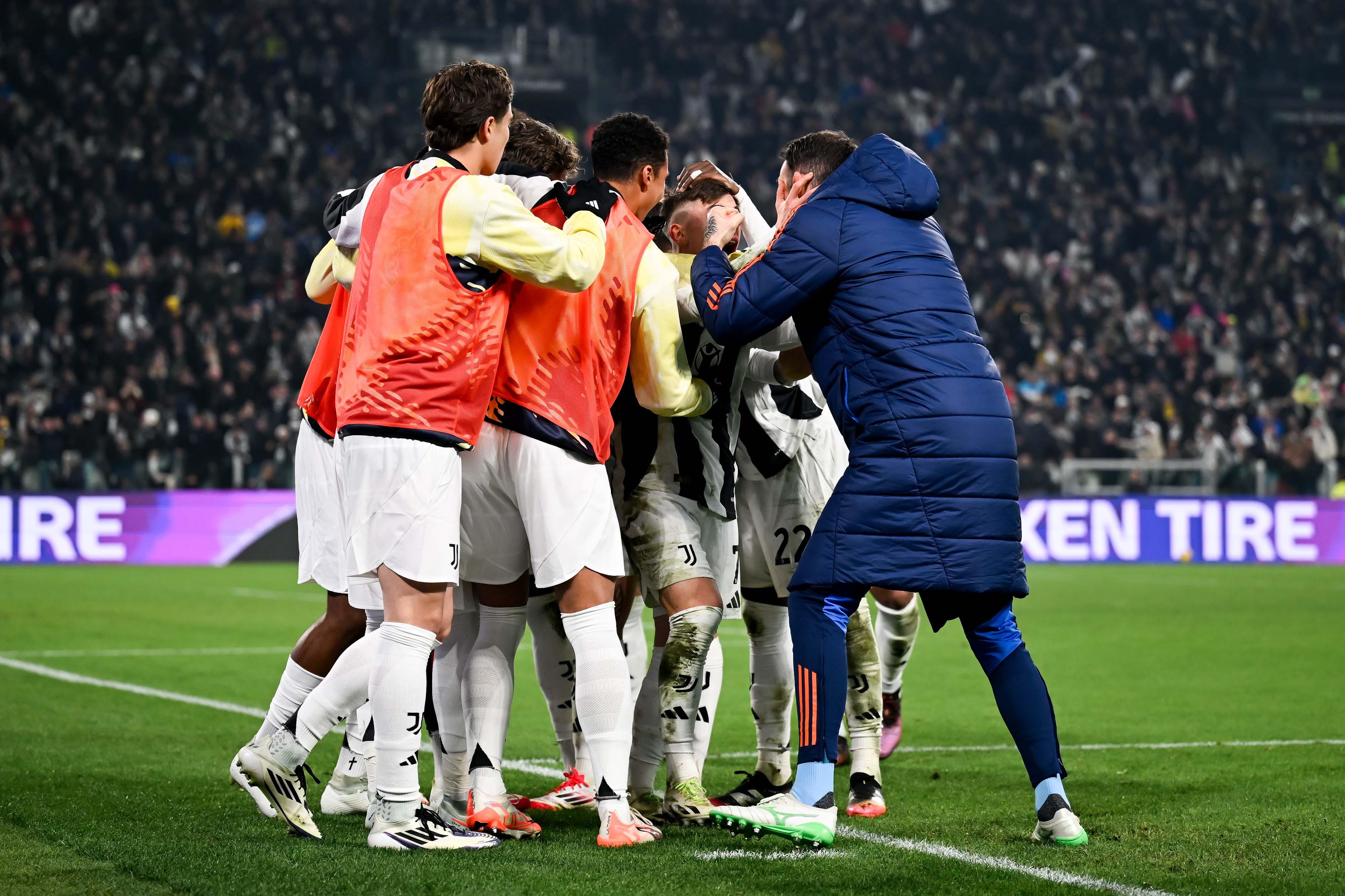 开云体育登录-包含巴黎圣日耳曼成功击败尤文图斯，晋级四强-&gt;巴黎圣日耳曼轻取尤文图斯，晋级四强的词条