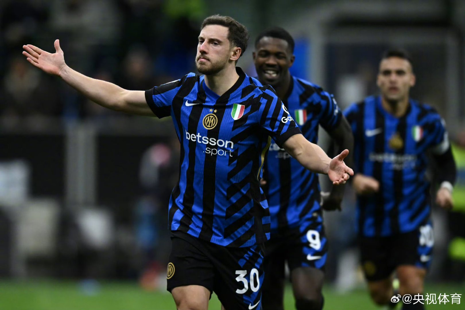 意甲:国米主场大胜,继续领跑积分榜 意甲:国米主场大胜,继续领跑积分榜