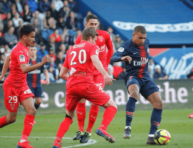 南特主场失利，球队陷入低潮期