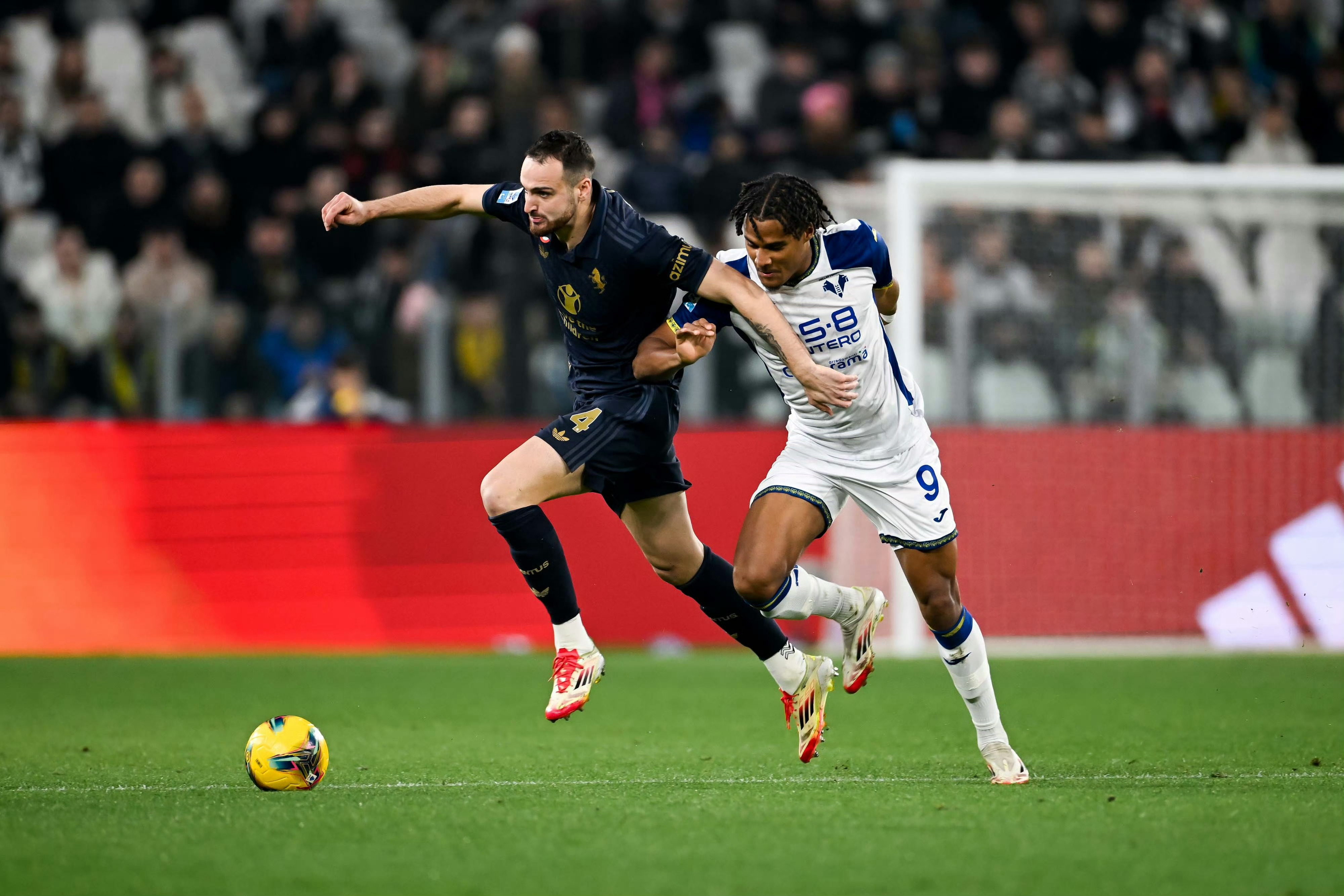 尤文图斯主力后卫伤愈归队,球队实力再升 尤文图斯主力后卫伤愈归队,球队实力再升