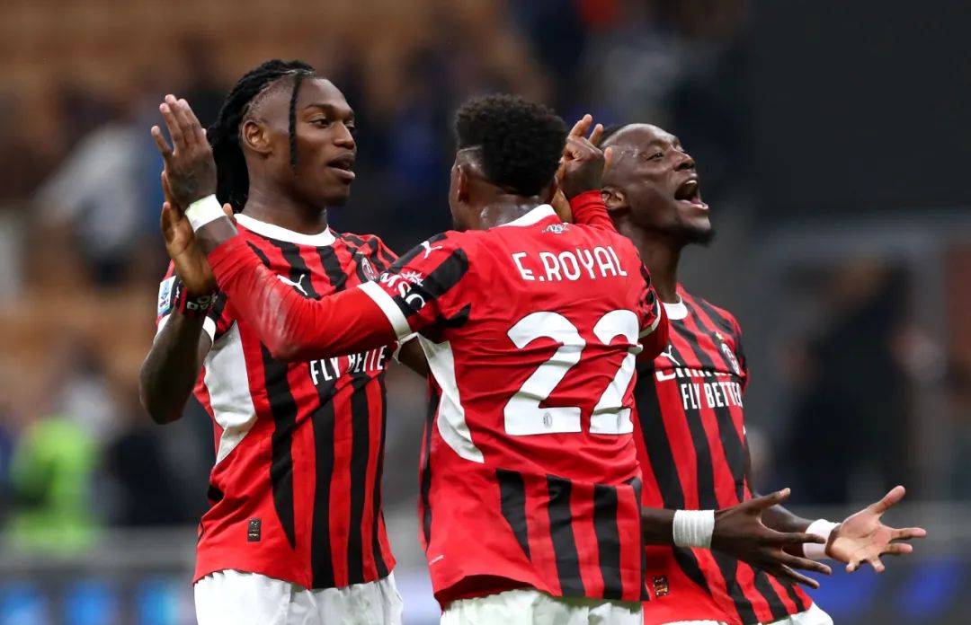 AC米兰击败强大对手,展现冠军实力 AC米兰击败强大对手,展现冠军实力