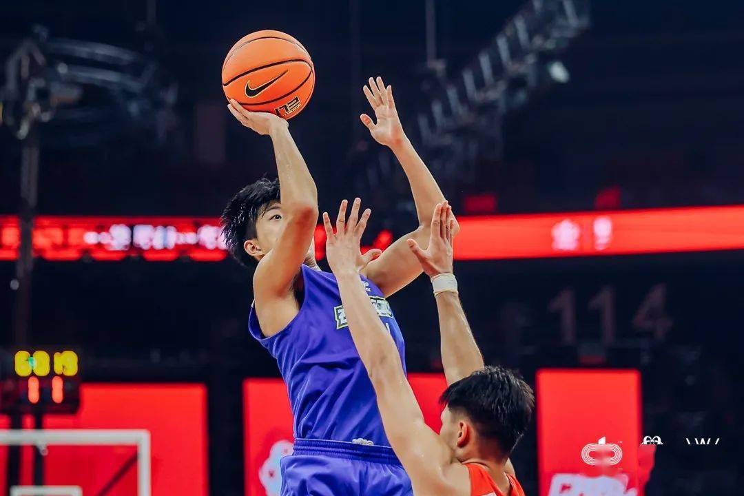 重庆男篮冲击前四，一往无前