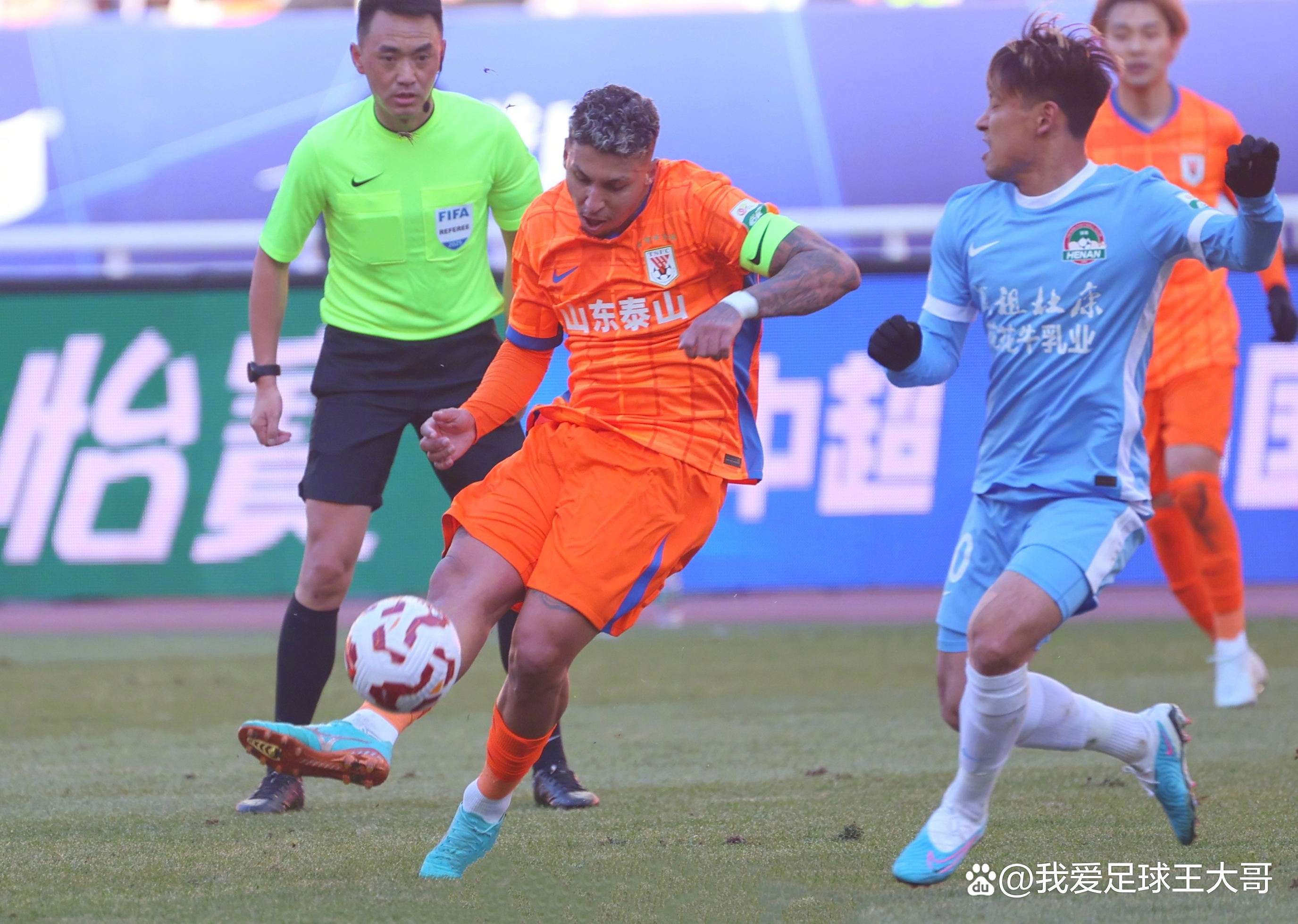 开云体育登录-长赛季考验中超球队体能，备战策略待提升