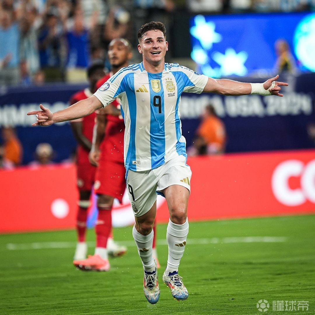 阿根廷跳水选手冷静应对,夺得金牌 阿根廷跳水选手冷静应对,夺得金牌