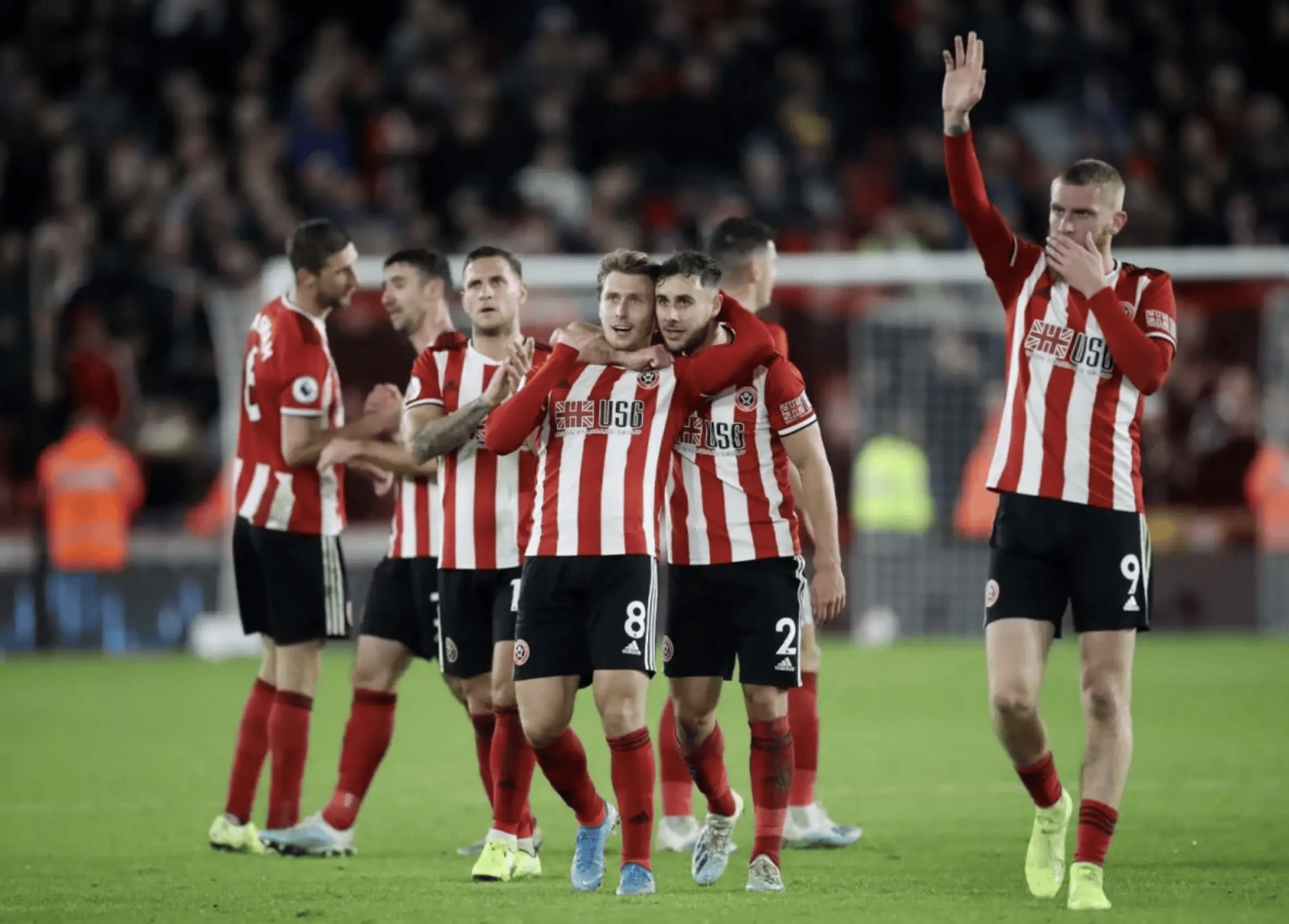 曼联客场连胜,小组出线形势乐观 曼联客场连胜,小组出线形势乐观