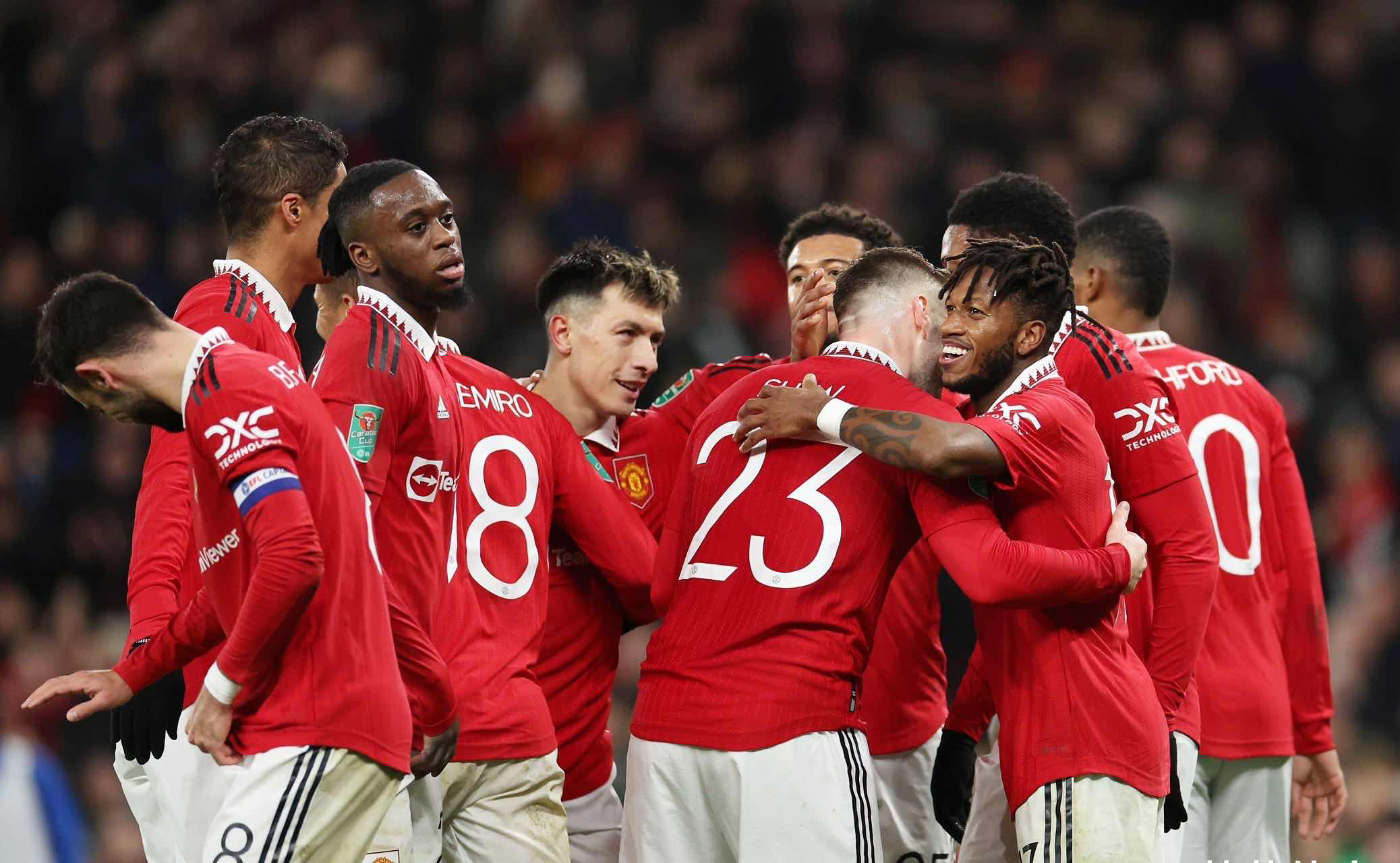 欧洲足坛最佳射手梅开二度,助球队获胜 欧洲足坛最佳射手梅开二度,助球队获胜