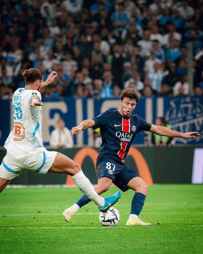 马赛拿下关键比赛,士气高昂 马赛拿下关键比赛,士气高昂