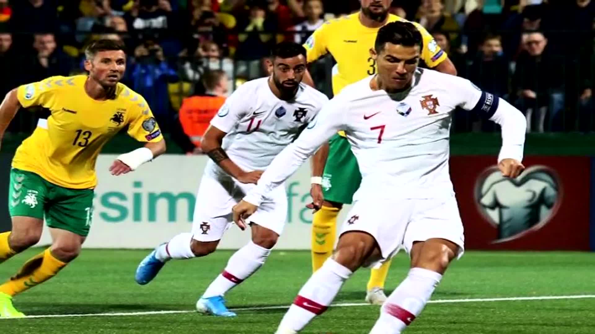 蘇格蘭在欧预赛中战平立陶宛争夺平局 蘇格蘭在欧预赛中战平立陶宛争夺平局