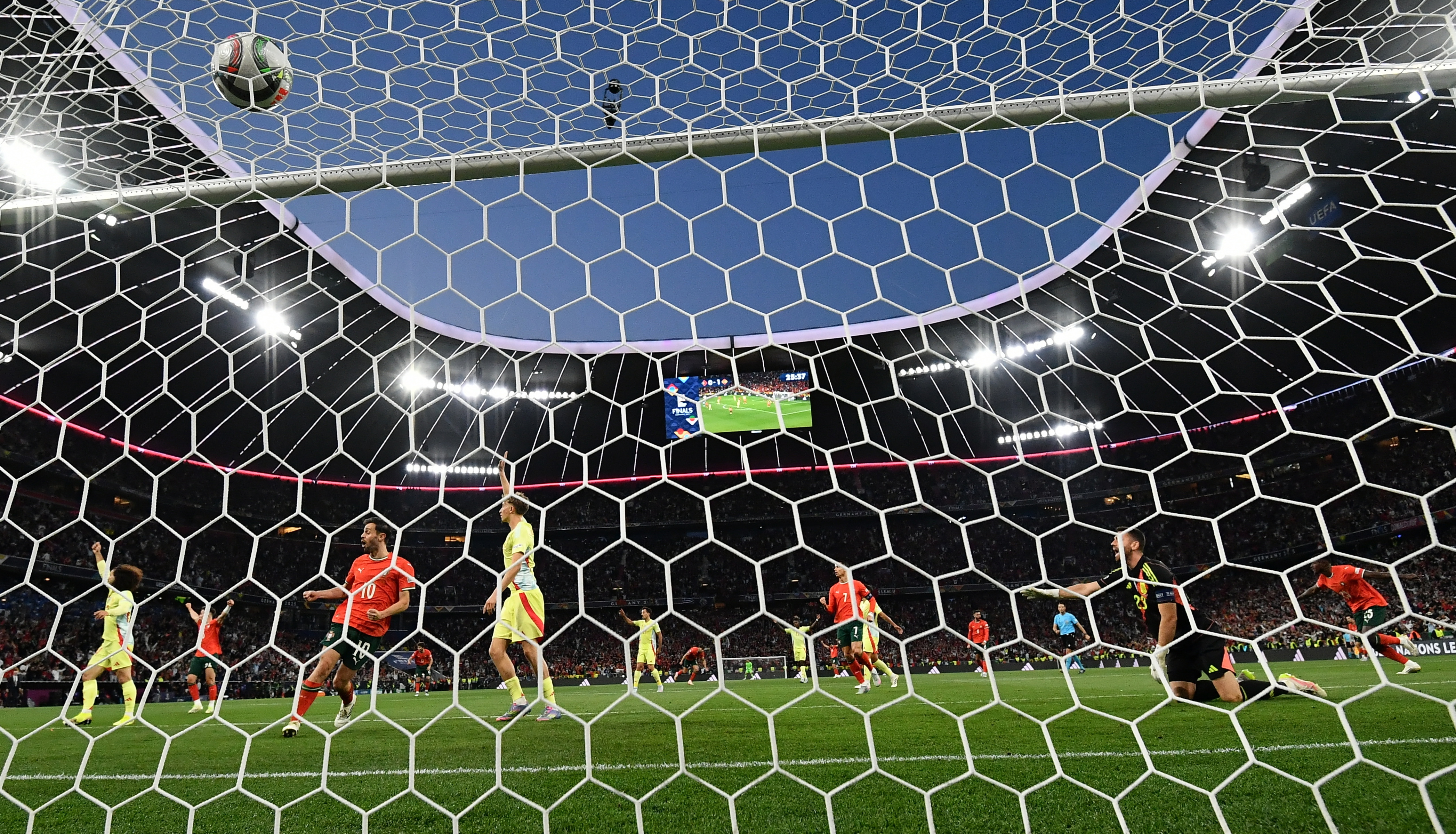 欧国联赛球队准备在主场取得胜利 欧国联赛球队准备在主场取得胜利