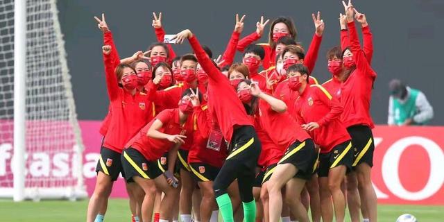 包含中国女足比赛将于本周末举行，球迷们准备好了吗？的词条