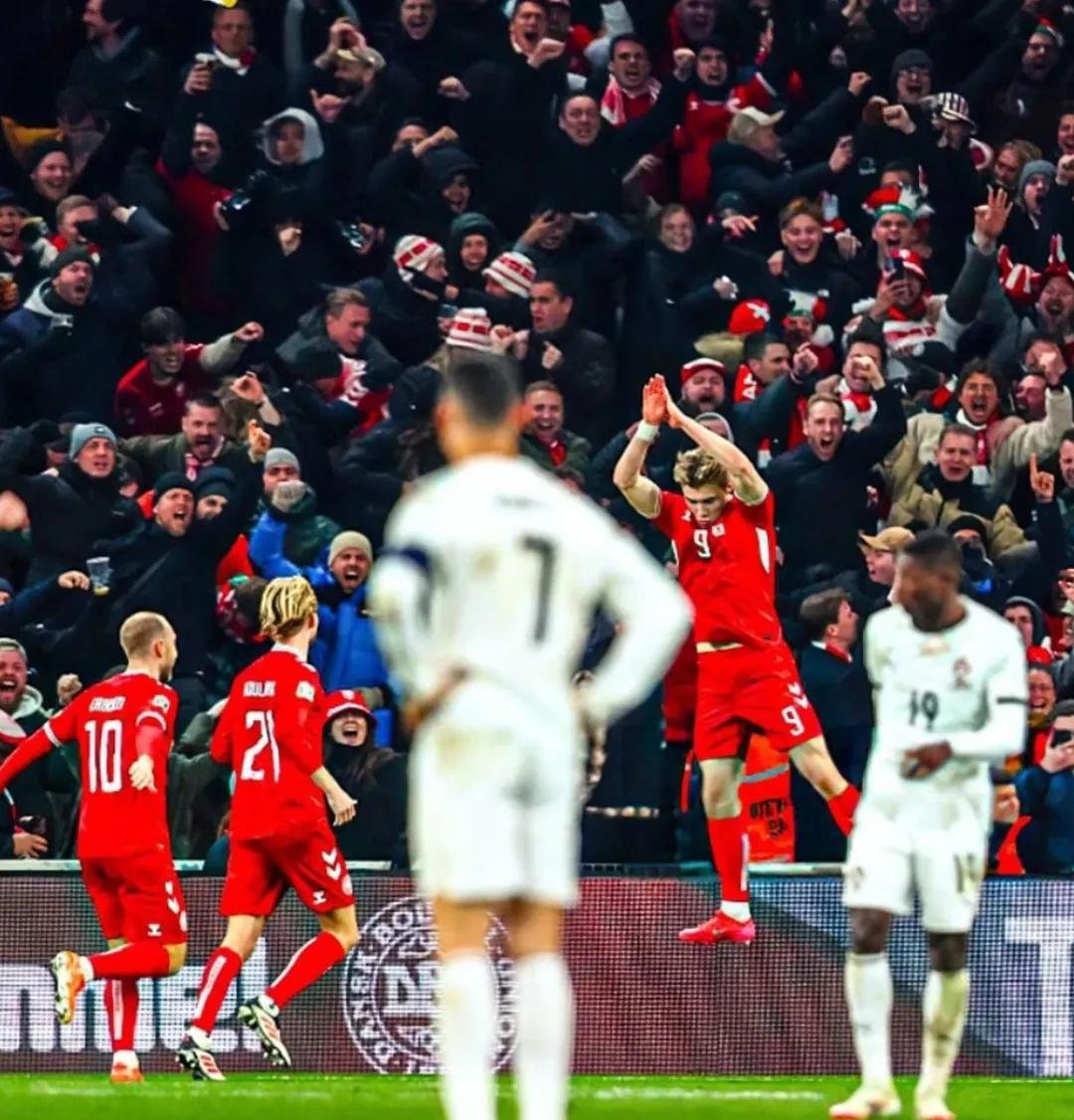 冰岛球队遭遇葡萄牙逆转，惜败止步欧锦赛八强