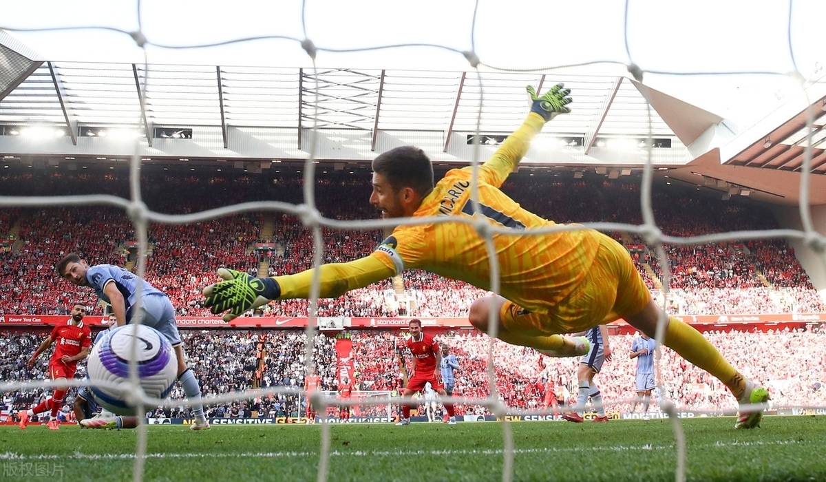 利物浦主场惨败，温格狂赞对手表现