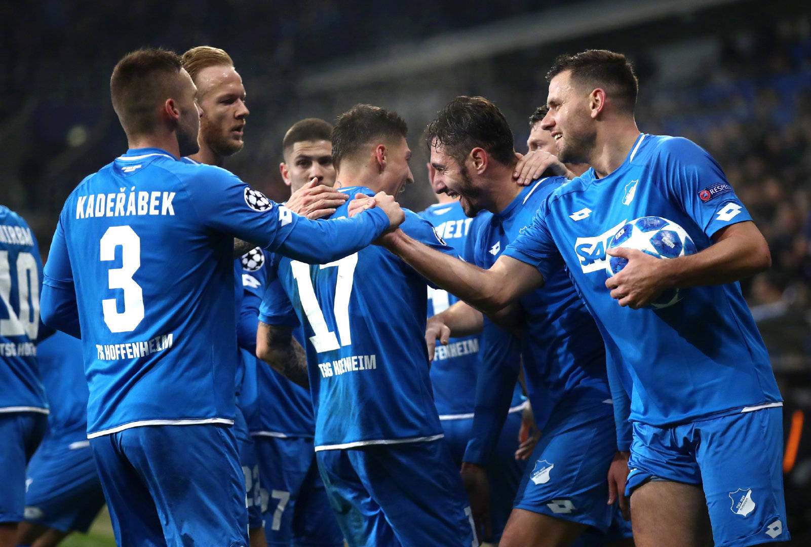 霍芬海姆客场惨败,战绩岌岌可危 霍芬海姆客场惨败,战绩岌岌可危