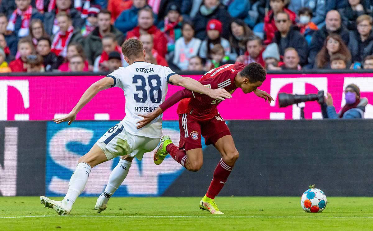 霍芬海姆客场惨败,战绩岌岌可危 霍芬海姆客场惨败,战绩岌岌可危