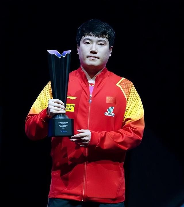 关键时刻勇敢挺身,带队成功逆转胜利 关键时刻勇敢挺身,带队成功逆转胜利