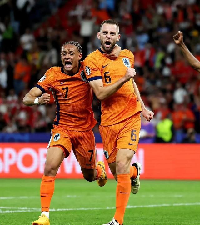 欧洲足球俱乐部连场比赛挑战实力