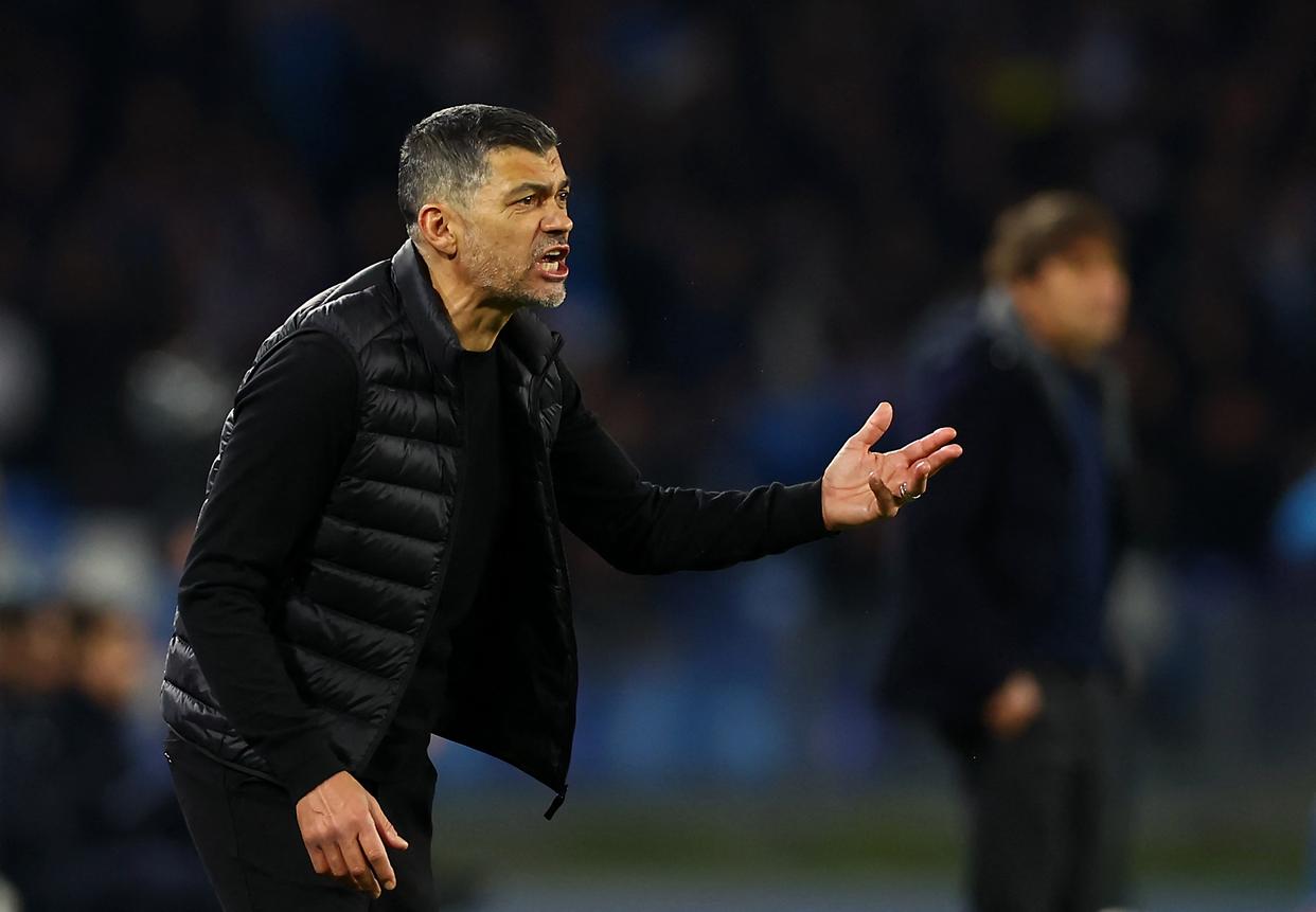 开云体育官网-那不勒斯主场不敌，前景令人担忧