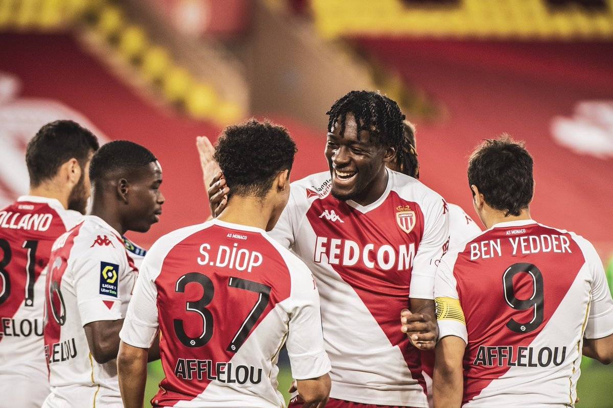 摩纳哥主场大胜，继续保持领先优势的简单介绍