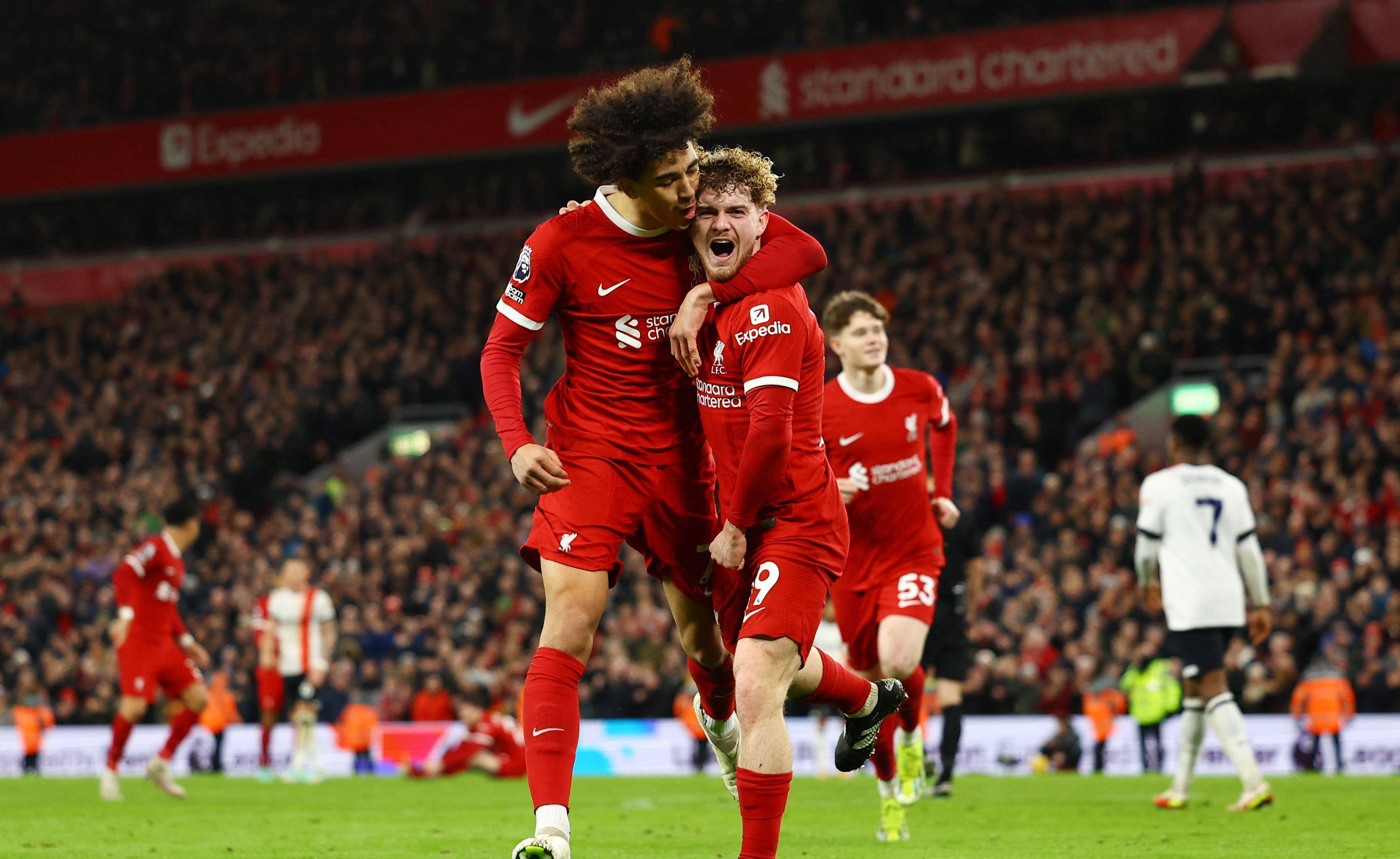 曼联1-0艰难获胜:继续紧追领跑者的简单介绍 曼联1-0艰难获胜:继续紧追领跑者的简单介绍