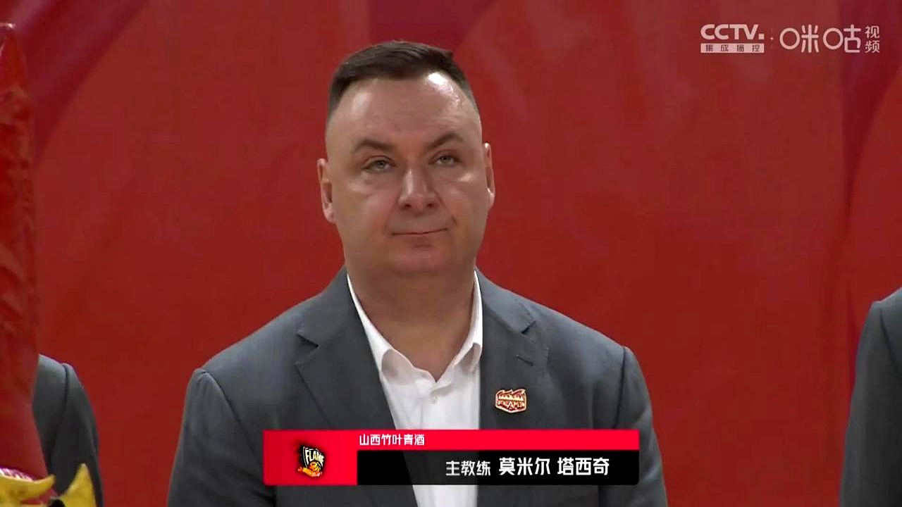 开云体育在线-教练组提出新战术，球队表现获得改观