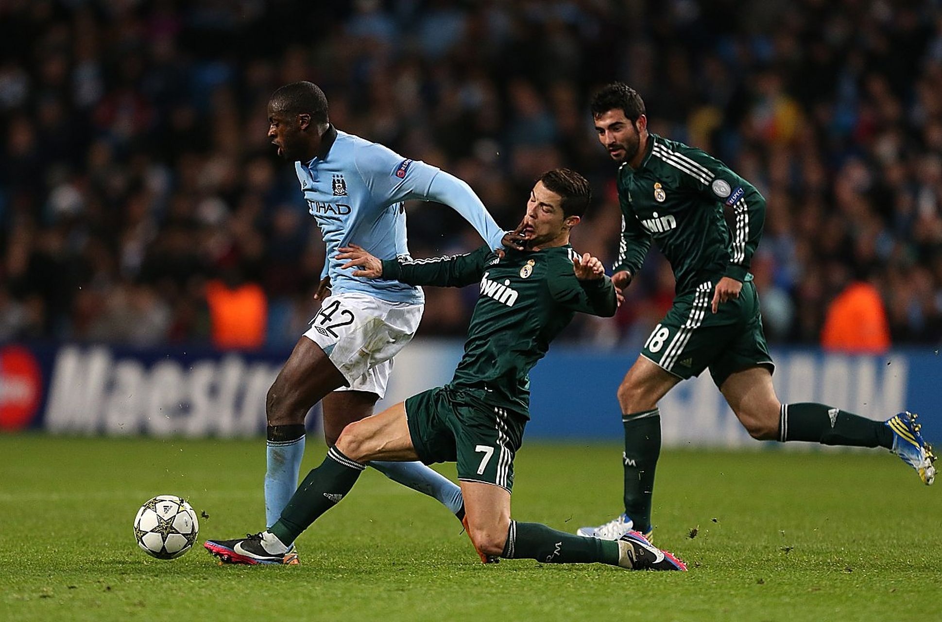 曼城逆转晋级，强势争夺欧冠冠军