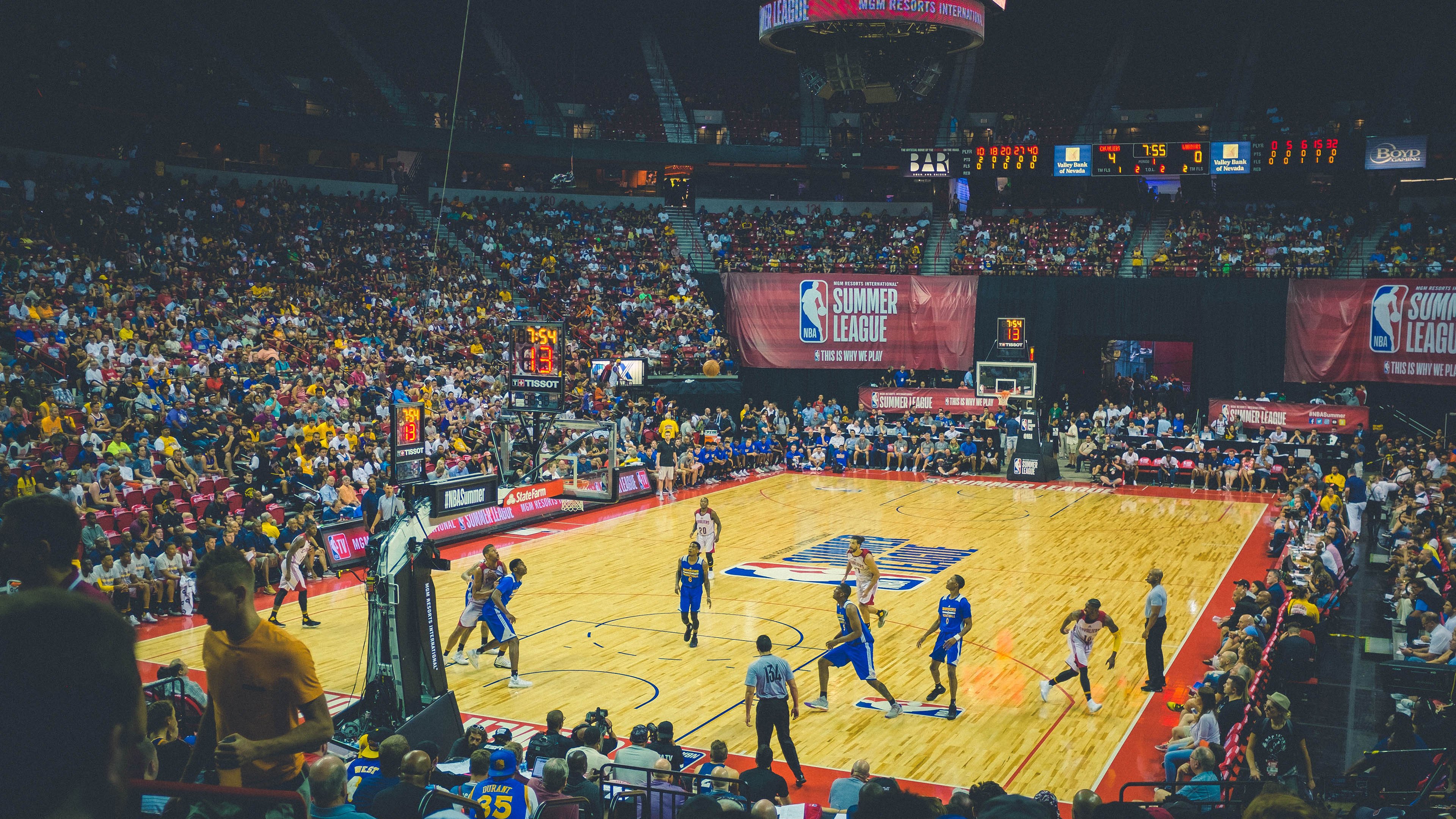 战场异域，智慧同源，皇马巴萨的百年棋局与广厦队的战术魔方