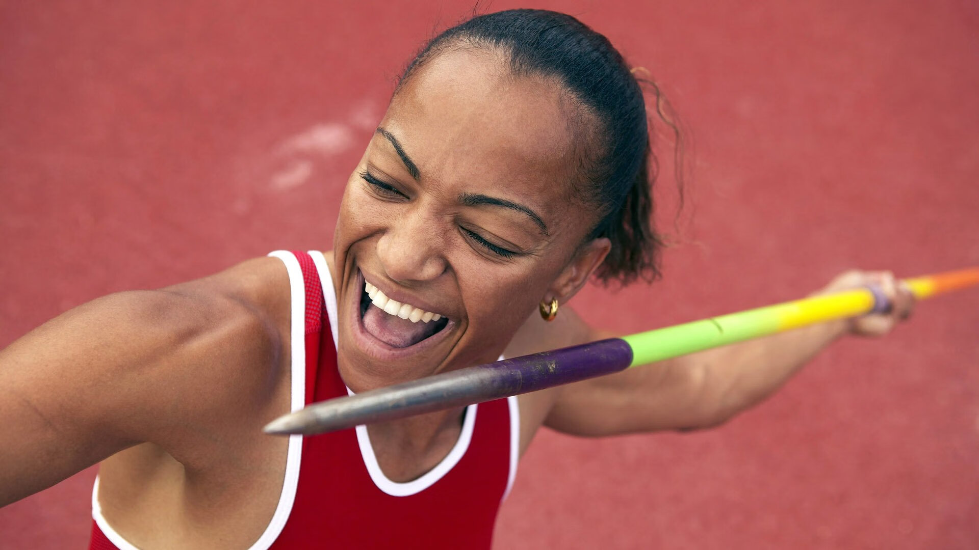 战术迷宫中的破局者，马竞铁壁窒息冰岛，苏亚雷斯化身最终密钥