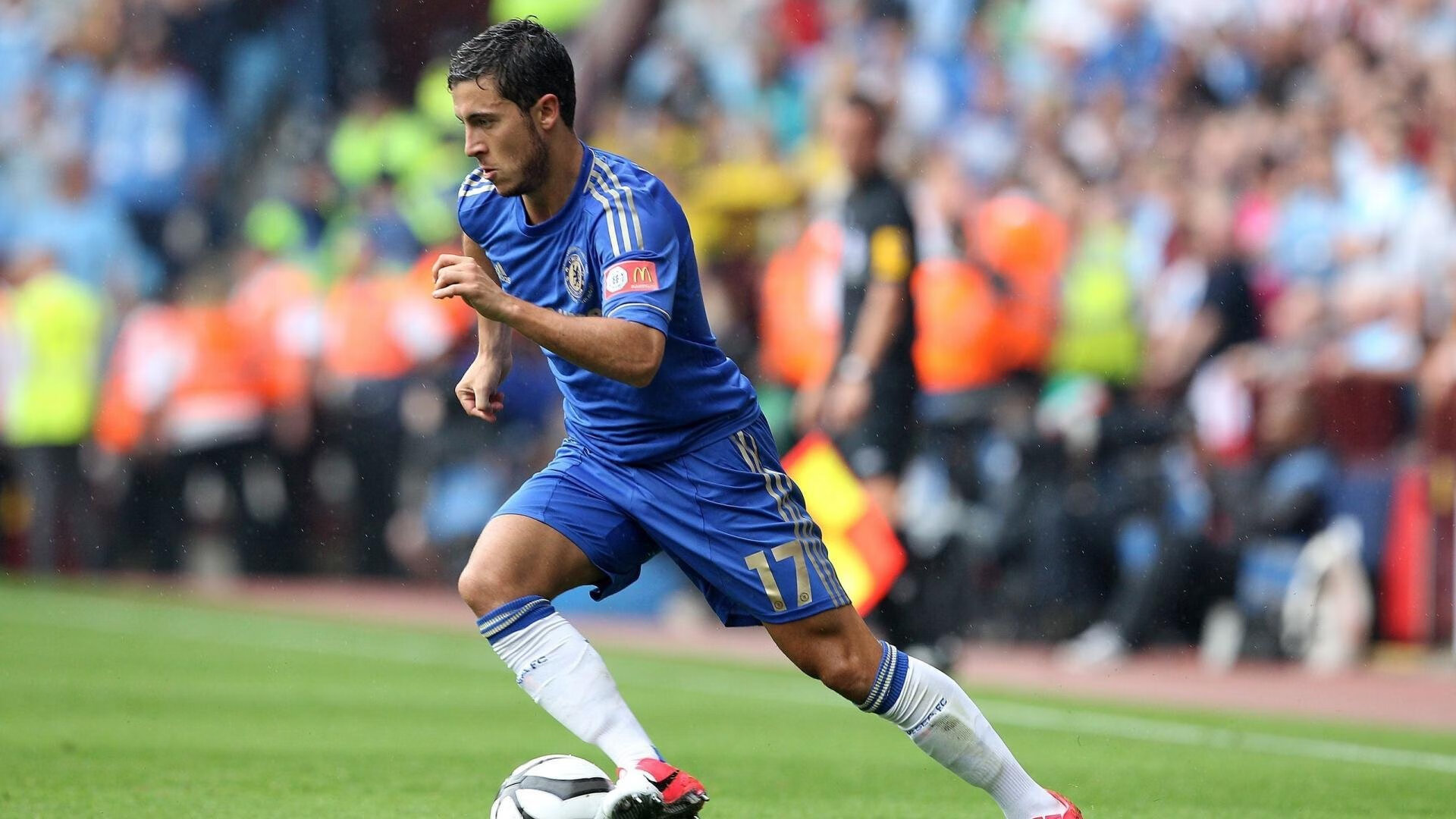 绿茵场上的商业奇迹，厄瓜多尔压哨绝杀切尔西，莱万化身关键先生