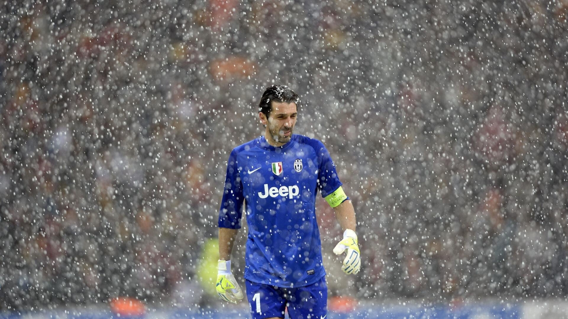 乌拉圭淬火尤文图斯，本泽马的碾压式进化与足坛韧性哲学